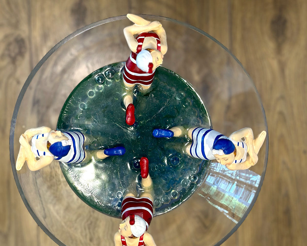 'Vintage Bathers' resin art by Glen Middleham at Jam