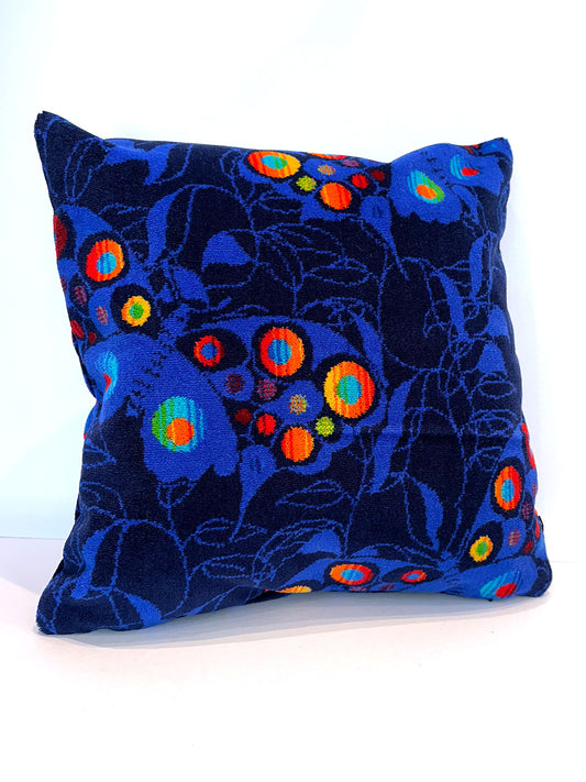 Moquette cushion - Blue with orange and yellow circles