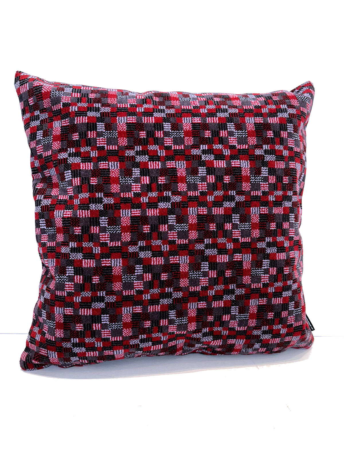 Moquette cushion - Grey and red squares