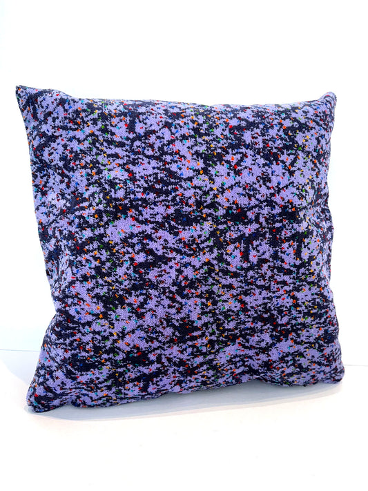 Moquette cushion - Purple with black and coloured dots